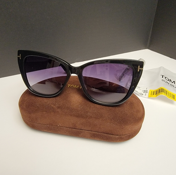 NEW SUNGLASSES TOM FORD FT0937 - Picture 2 of 4